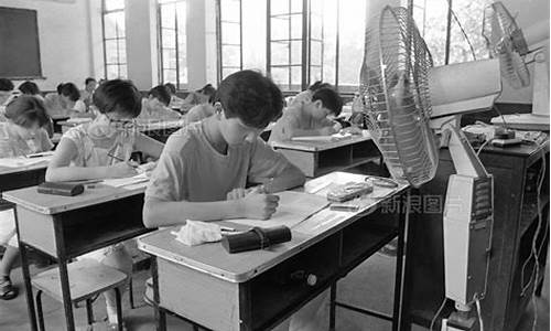 全国40年高考录取率_近四十年高考